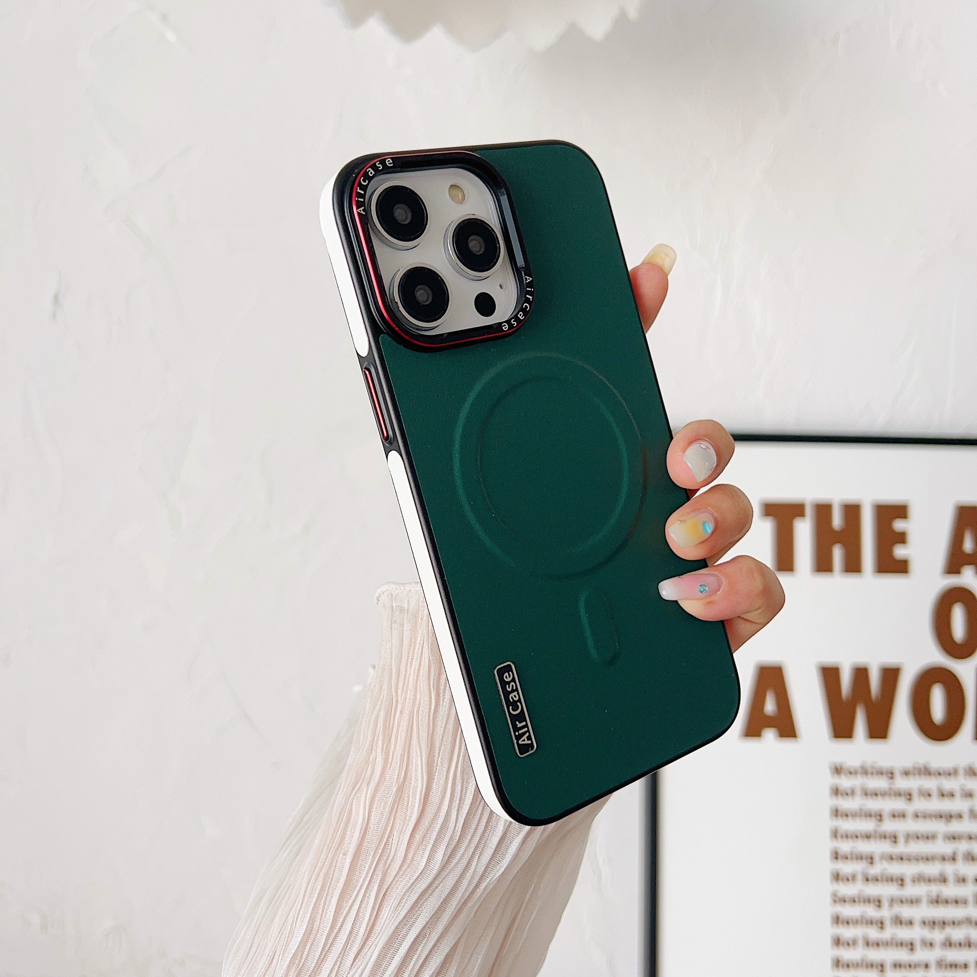 Minimalistische magnetische iPhone-Hülle - Eleganz trifft Funktionalität