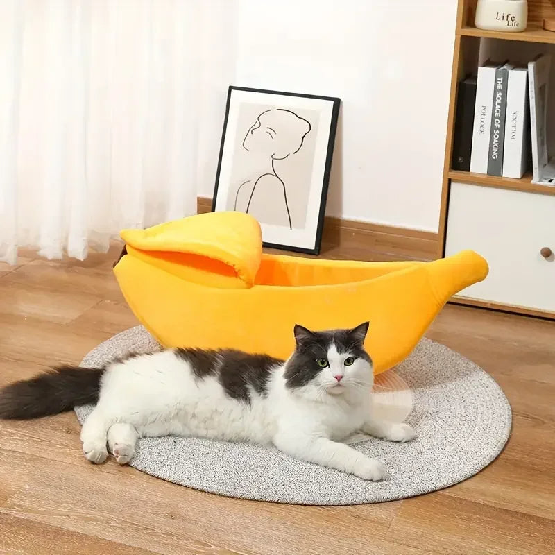 Zelara – das kuschelige bananenförmige Bett für Ihren pelzigen Freund!