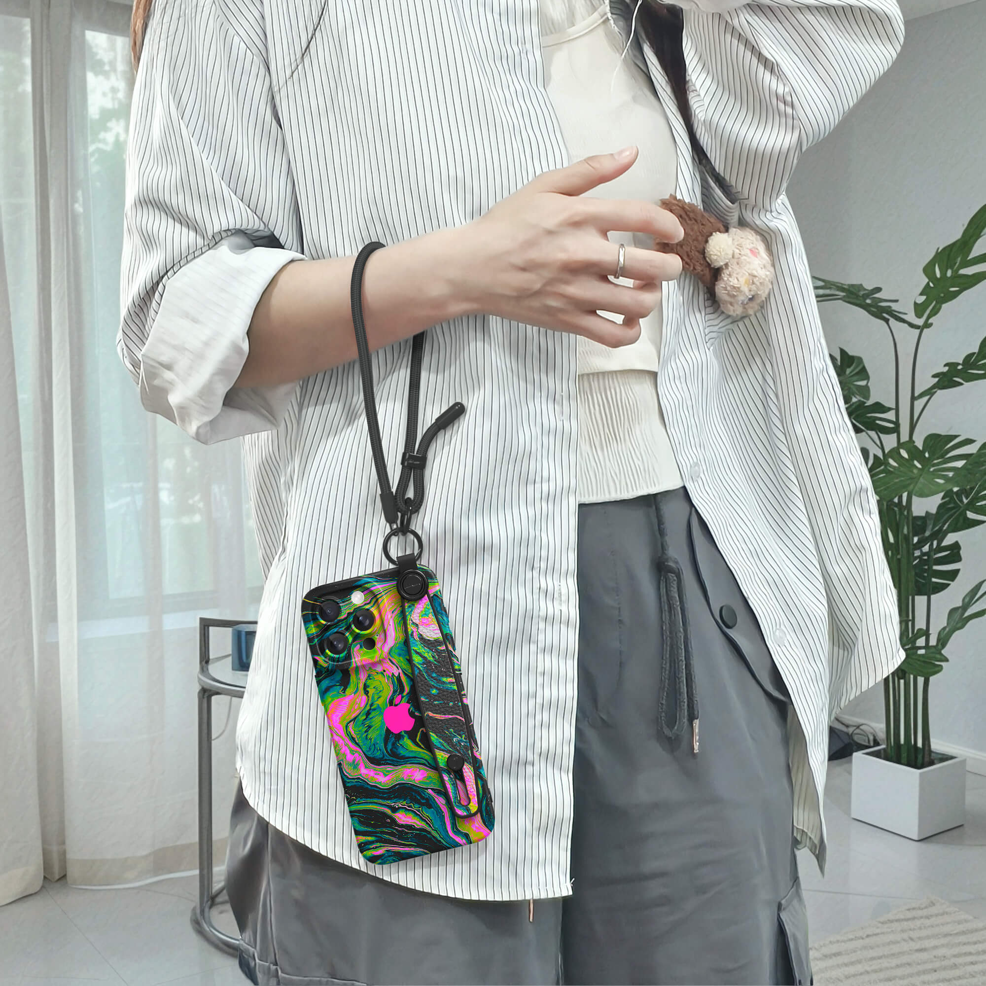 Höllenunterstrom | Multifunktionale Handgelenktasche für iPhone-Serie