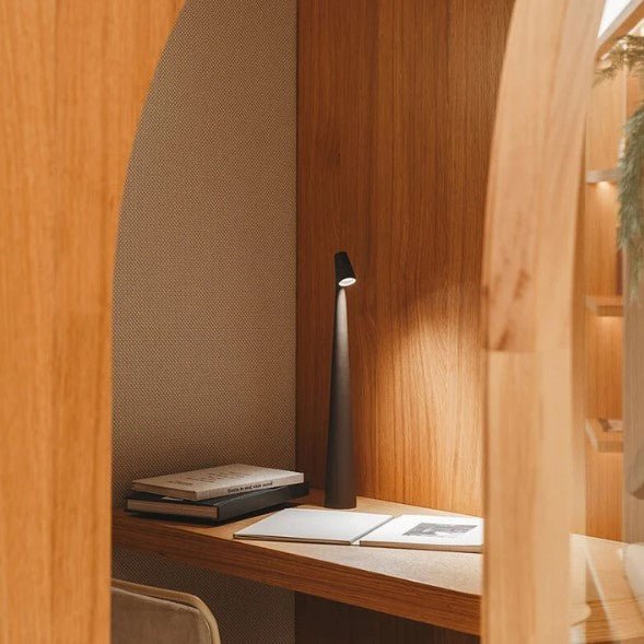 Tragbare LED Tischleuchte, dimmbar, Alu