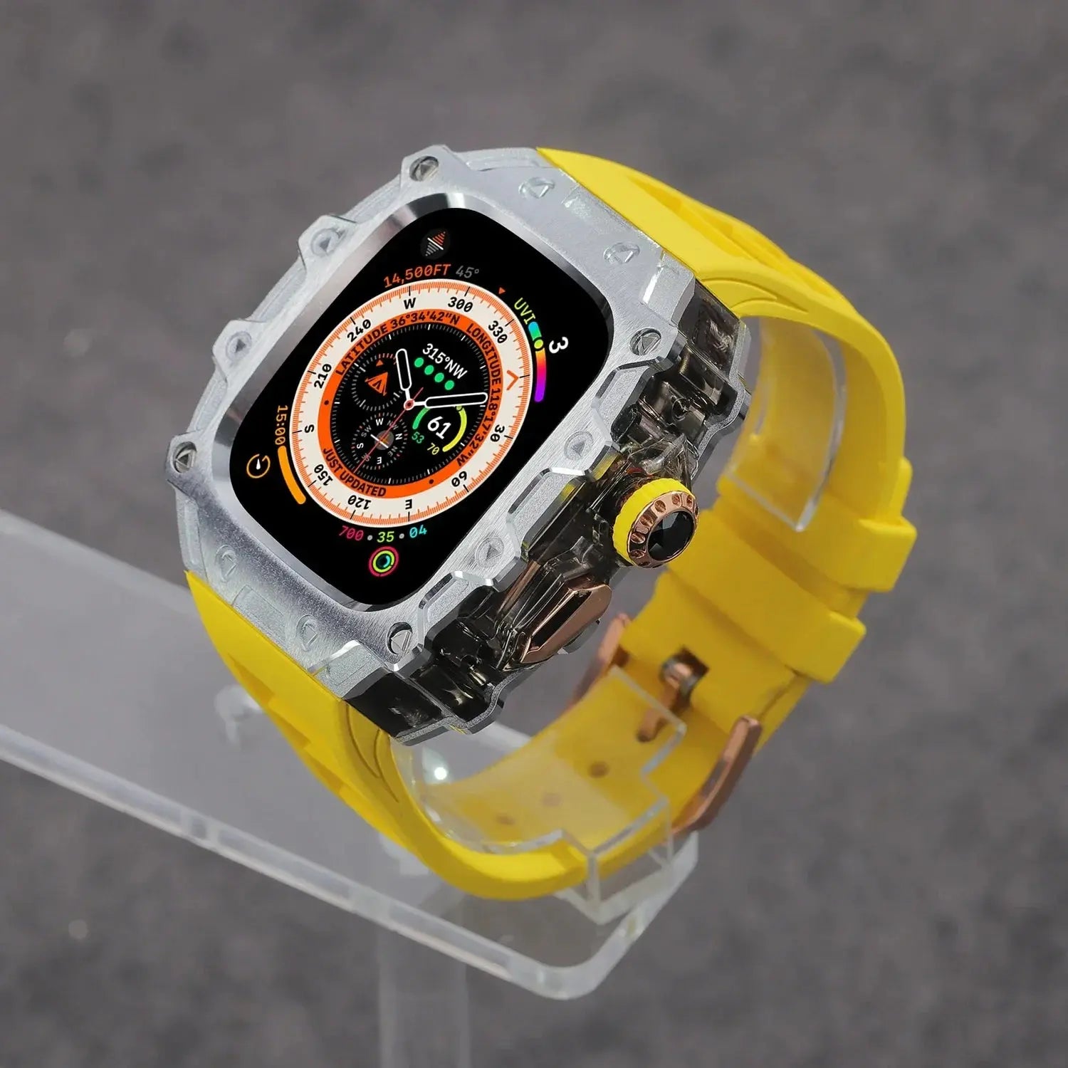 Kombination aus Gehäuse aus Titanlegierung und Fluorkautschukarmband für die Apple Watch Ultra und Ultra 2