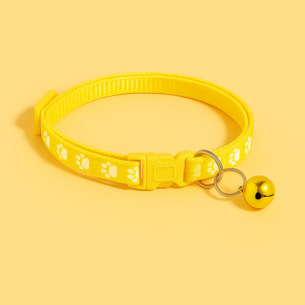 Verstellbares Katzenhalsband mit Glöckchen aus weichem Nylon – stylisch & sicher für Stubentiger