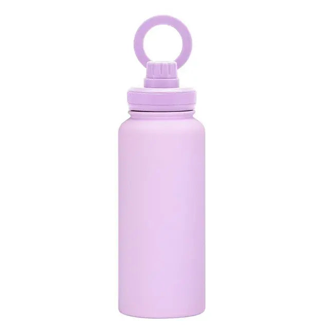 Universelle Wasserflasche mit Magnetbefestigung