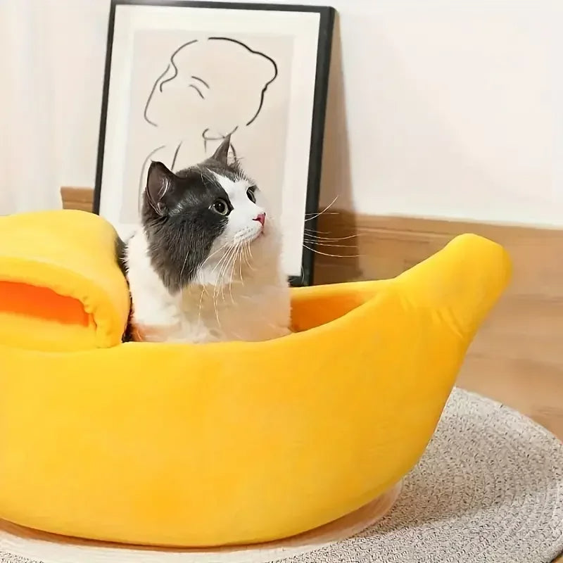 Zelara – das kuschelige bananenförmige Bett für Ihren pelzigen Freund!