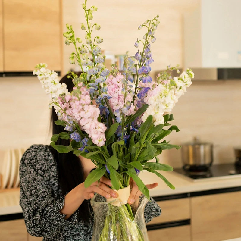Zelara – Schluss mit unordentlichen Blumenarrangements!