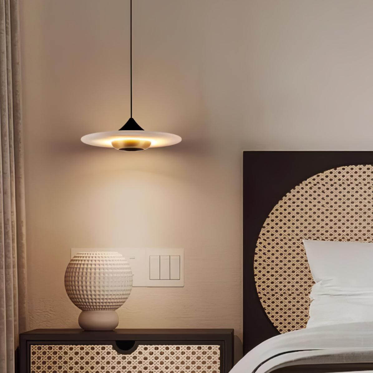 Marmor Pendelleuchte Fliegende Untertasse