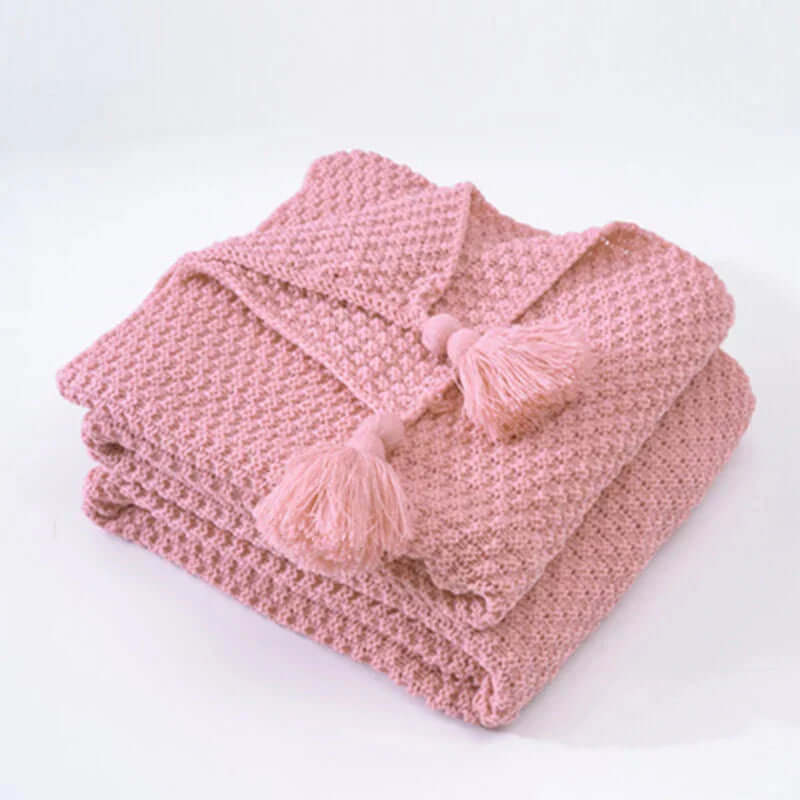 Kuschelige Strickdecke mit Fransen - Wohndecke aus weicher Wolle