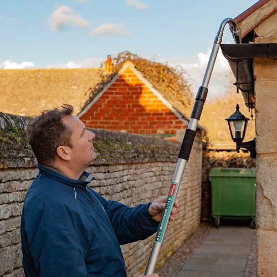 Teleskop-Dachrinnenreiniger mit Hochdruckdüse – 175 cm Verlängerung & 180° Sprühkopf für sichere Reinigung vom Boden aus