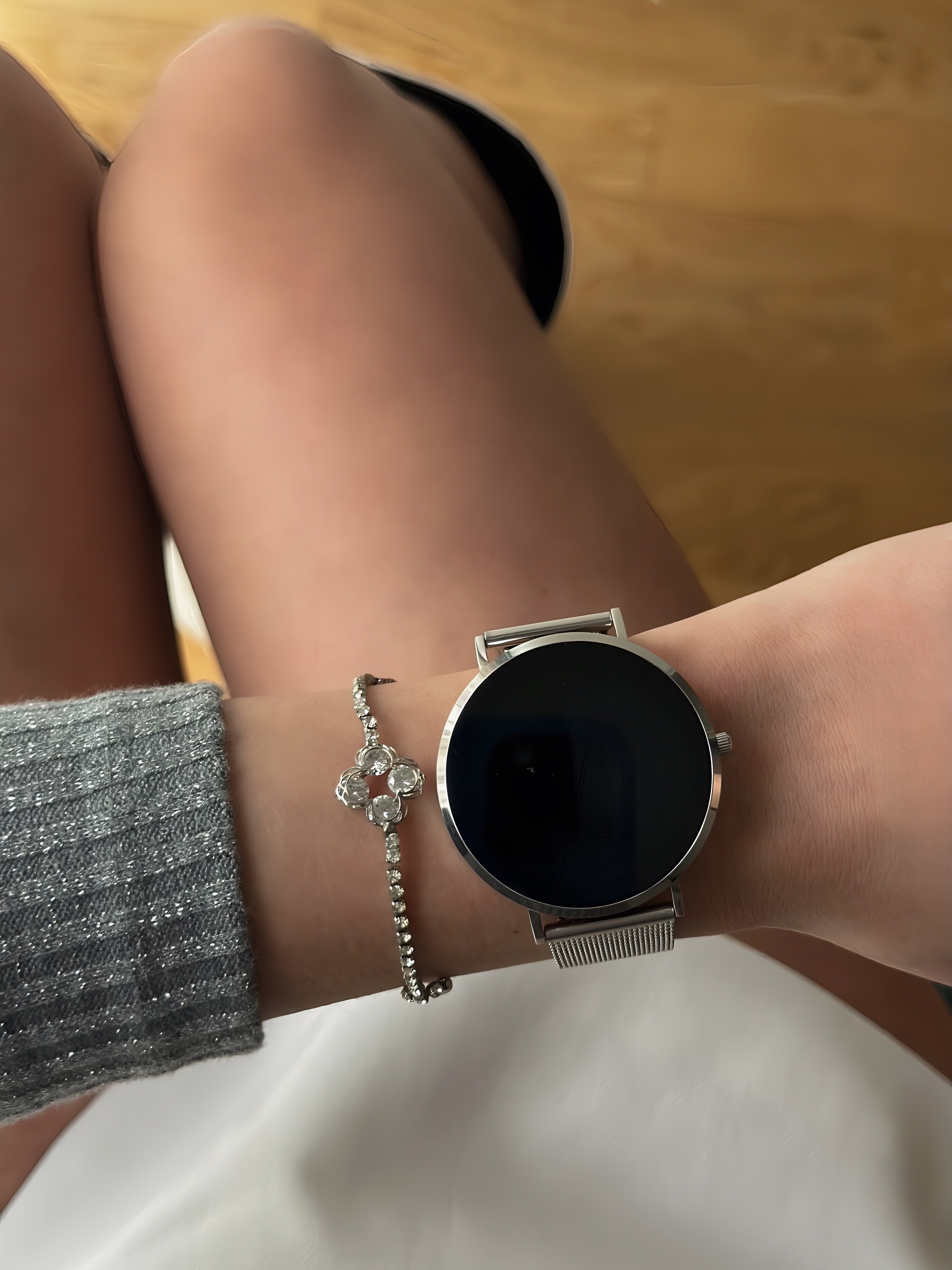 Milennia Smartwatch | Stilvolles Design | AMOLED HD | Gesundheits- & Sportfunktionen