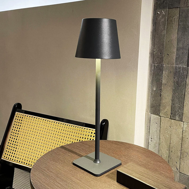 Moderne wiederaufladbare LED kabellose Tischlampe