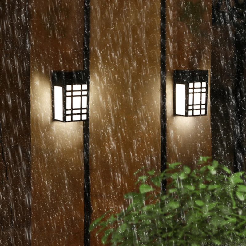 Moderne Solar-Wandleuchte für den Außenbereich