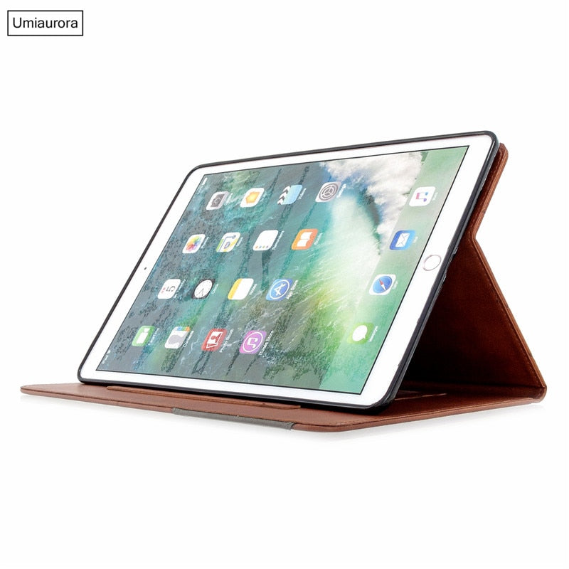 Lederetui mit Innenfach für iPad