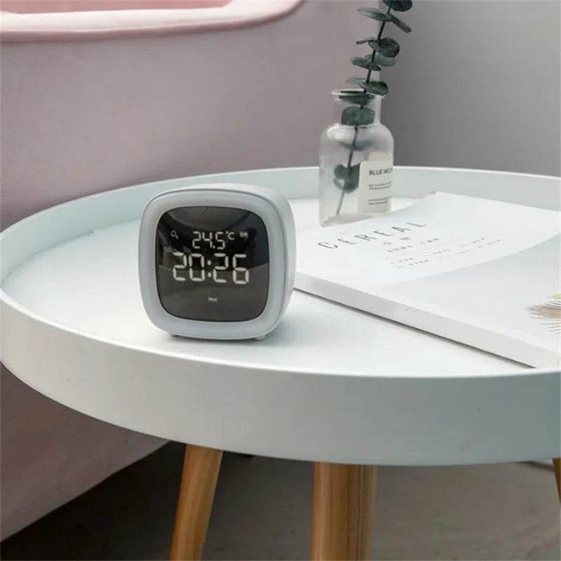 Digitales LED Nachtlicht Wecker