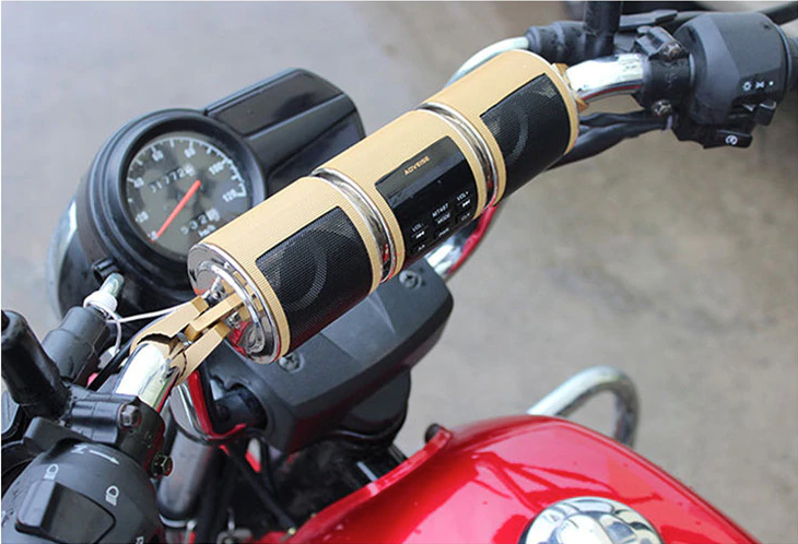 Motorrad Bluetooth Lautsprecher – Wasserdicht mit FM-Radio, SD/USB/AUX & Lenkerhalterung