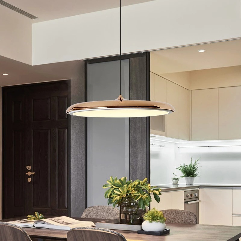 Skandinavische Pendelleuchte mit LED