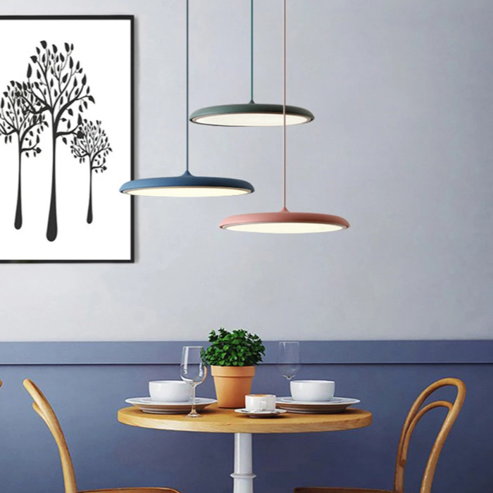 Skandinavische Pendelleuchte mit LED