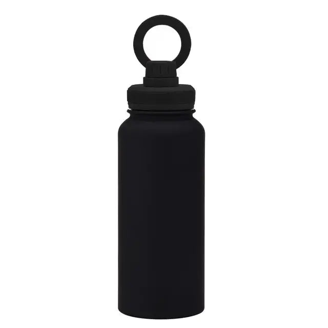 Universelle Wasserflasche mit Magnetbefestigung