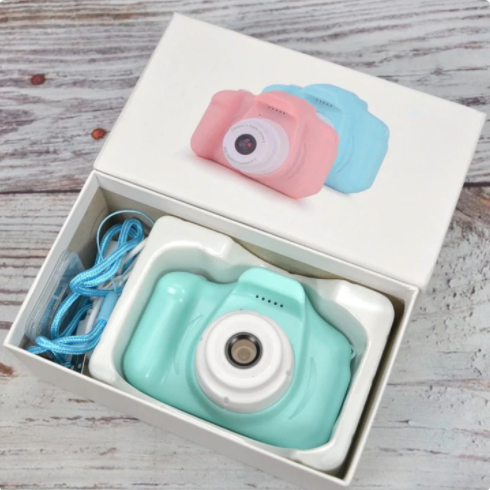 Umweltfreundliche Mini-Kamera mit 32 GB Speicherkarte