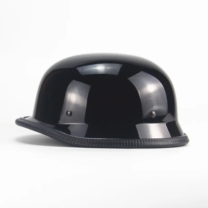 Cruiser-Helm mit verstellbarem Schnellverschluss-Gurt