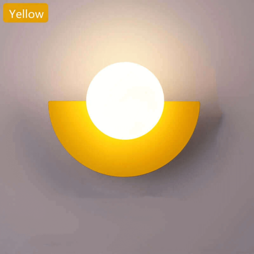 Metallische Halbmond Wandlampe