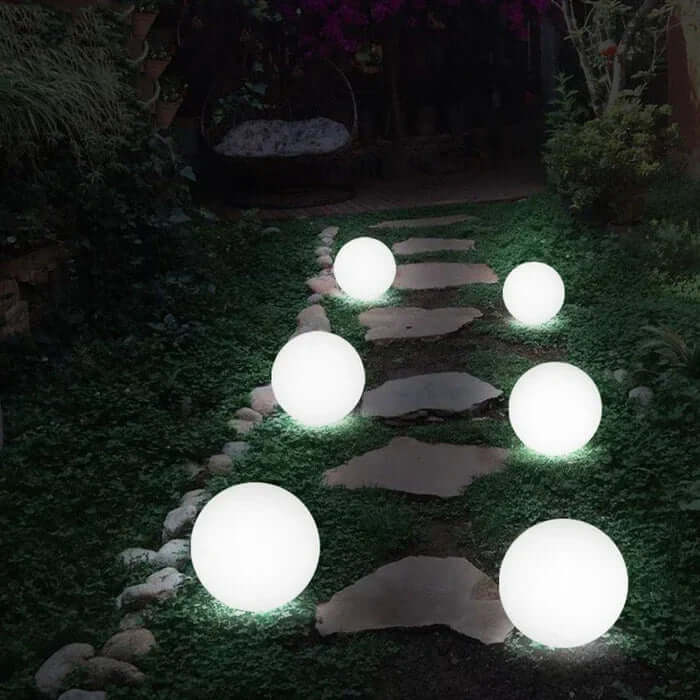 LED Gartenkugellampe, Solar, 20cm, Farbwechsel