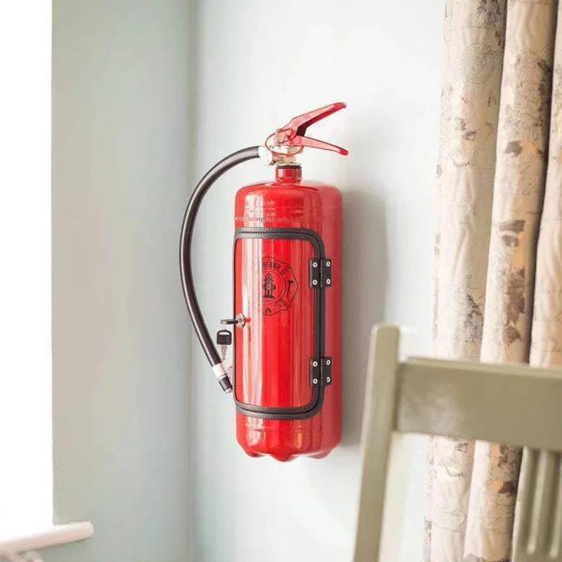 Verborgene Flaschenlagerung - Feuerlöscher-Design