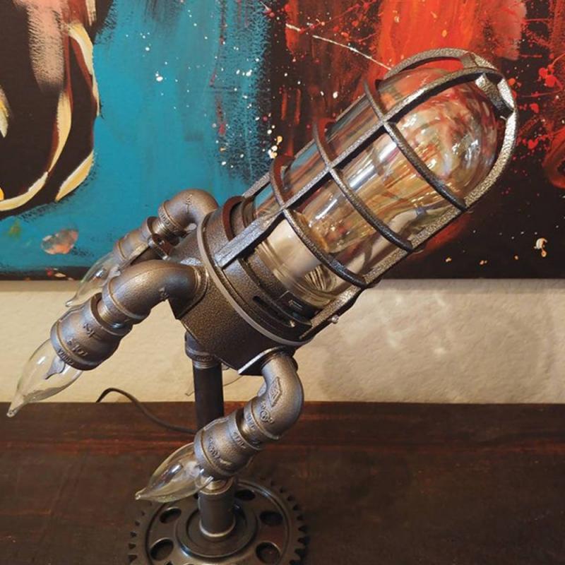 Steampunk-Raketenlampe im Retro-Design – Handgefertigte Tischlampe als Vintage-Deko & Lichtquelle