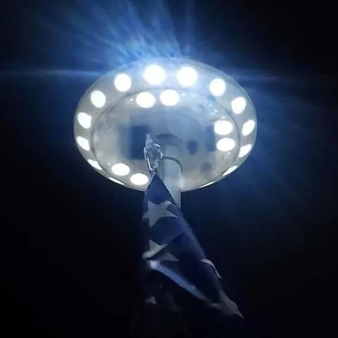 Solar-LED-Flaggenmastbeleuchtung Superhell IP67 Wetterfest