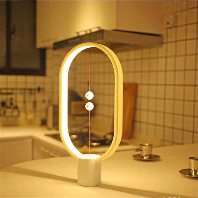 Fortschrittliche Schreibtischlampe mit dimmbarem LED-Licht