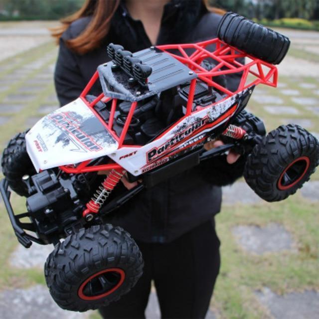 RC Monster Truck 1:12 Offroad mit Stoßdämpfern, 2.4GHz, 15 km/h, Gummireifen, 50 m Reichweite