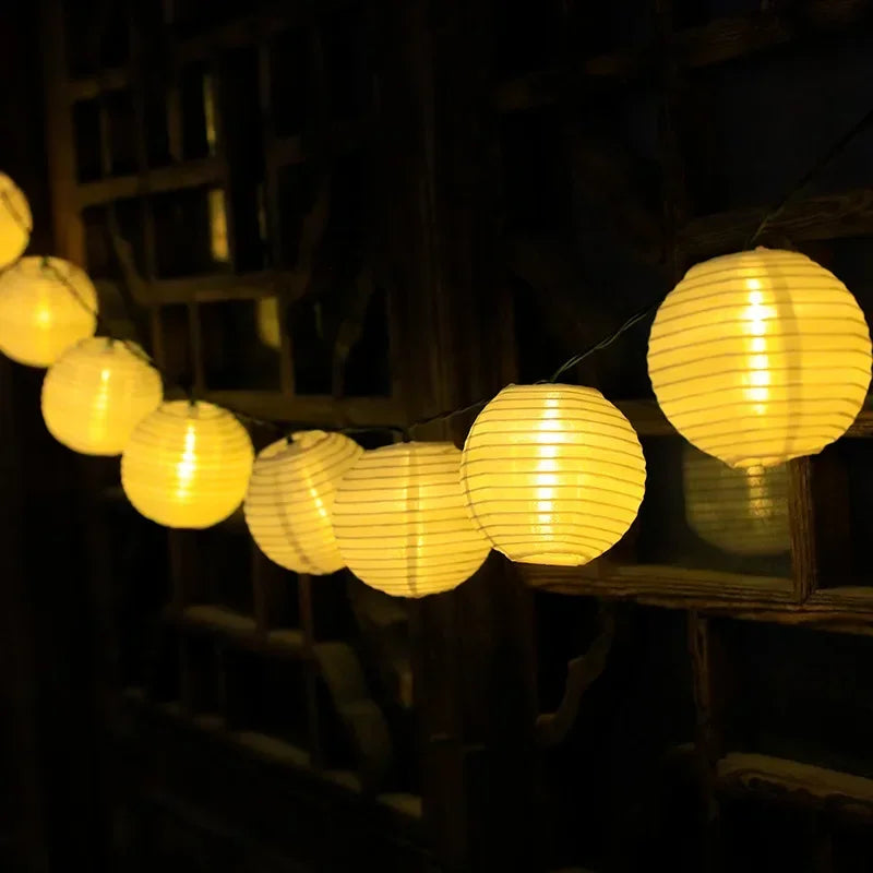 Solarbetriebene LED-Außenlichterkette - Wetterfest