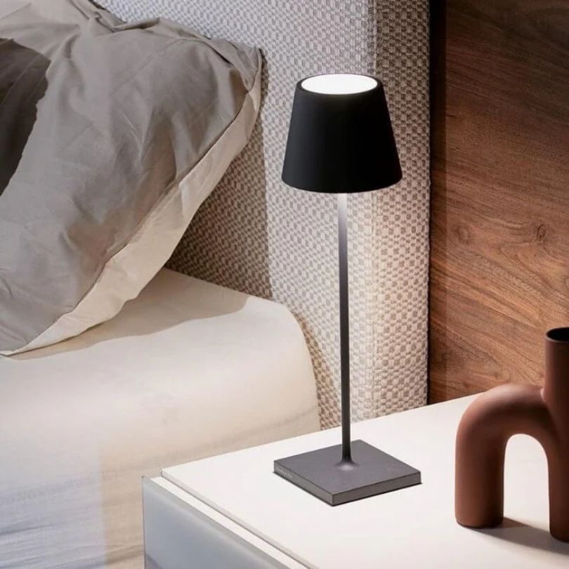 Touch-sensitive LED-Tischlampe - Kabellos | Stilvolles Design