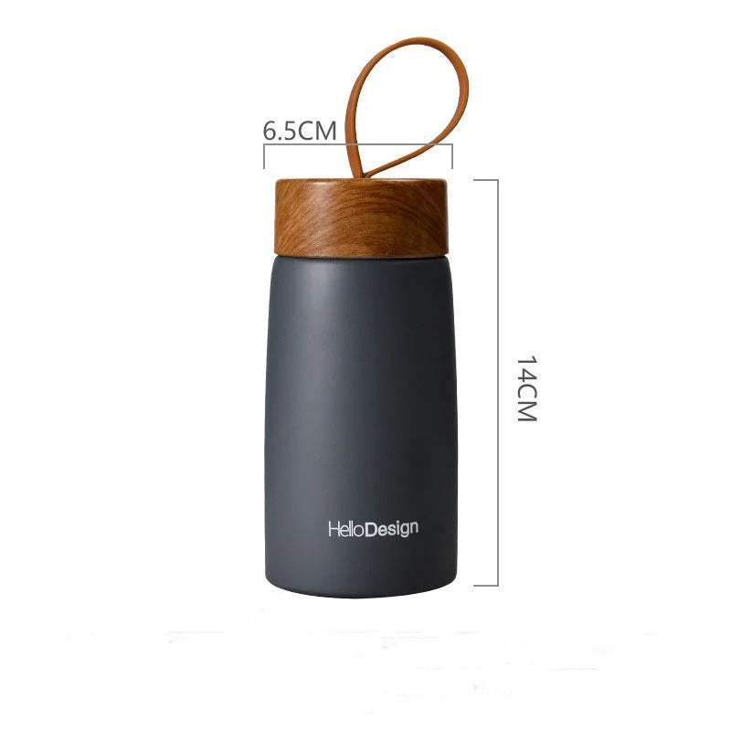 Stilvolle Thermosflasche für unterwegs