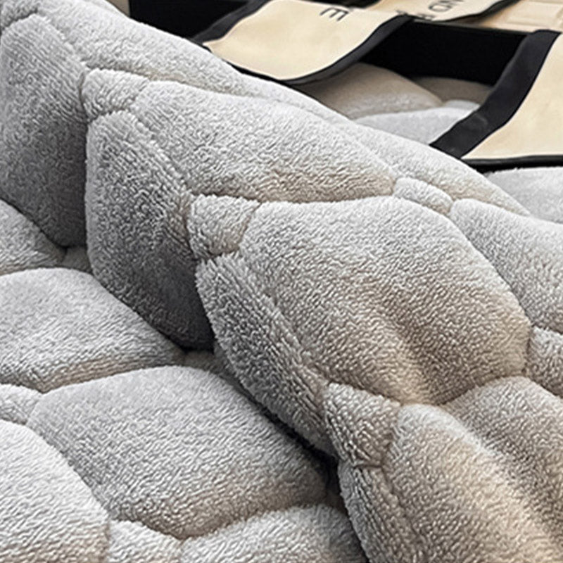 Weiche Tagesdecke - Modern, Fluffy & Gemütlich