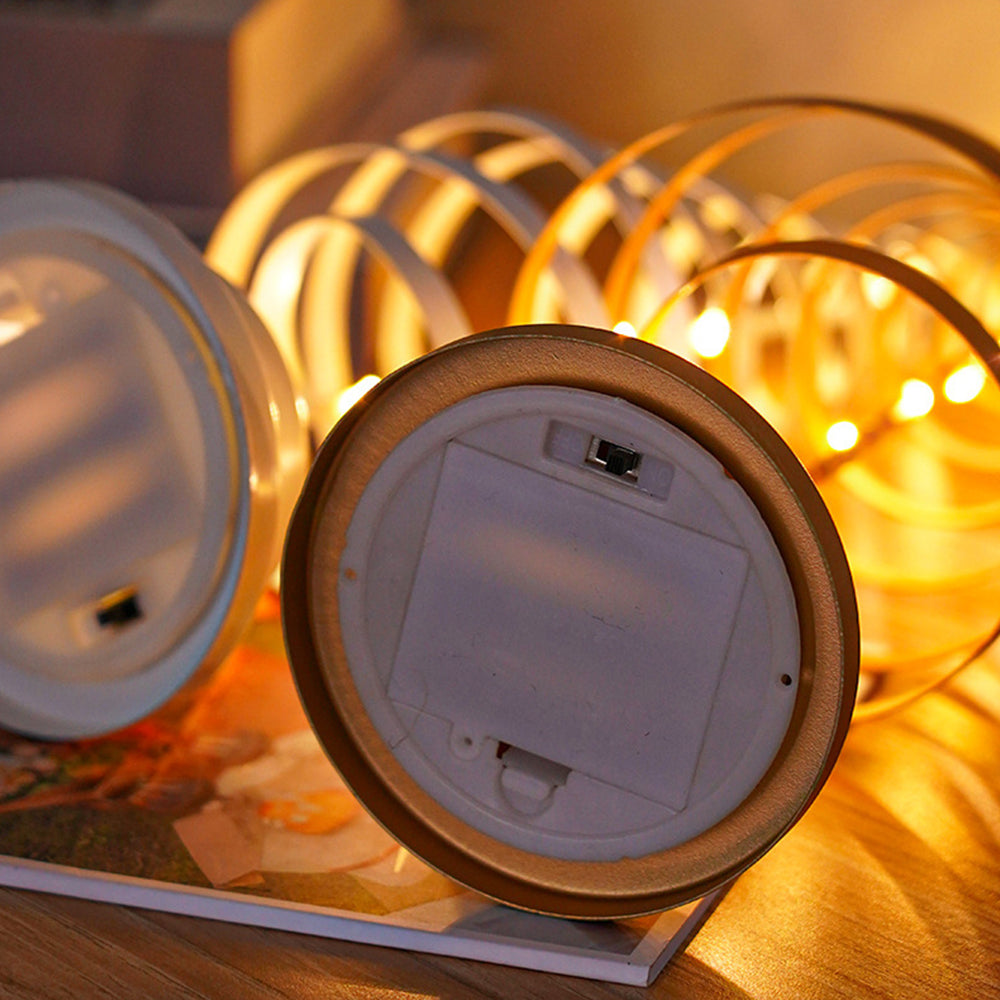 LED-Weihnachtsbaum mit Spiraldraht und Sternspitze