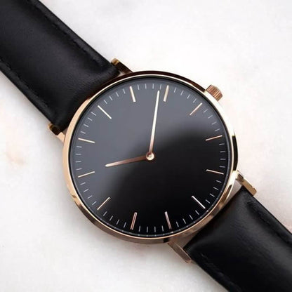 Kristall-Armbanduhr: Elegante Damen Uhr mit präziser Anzeige