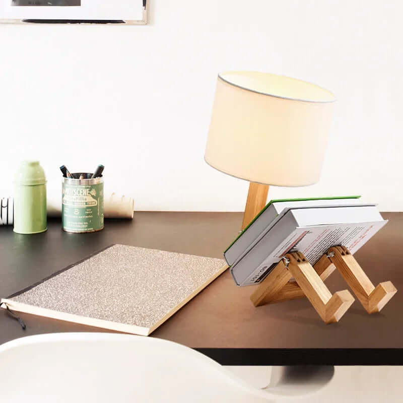 Hölzerne Tischlampe mit Bücherhalter - Flexibel &amp; Modern