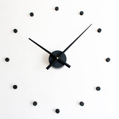 Minimalistische Wanduhr – Moderner DIY-Stil
