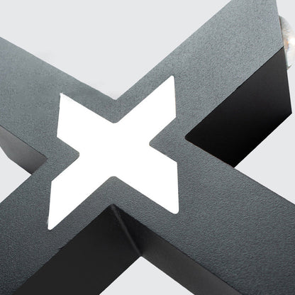 Moderne LED-Wandleuchte in X-Form für den Außenbereich