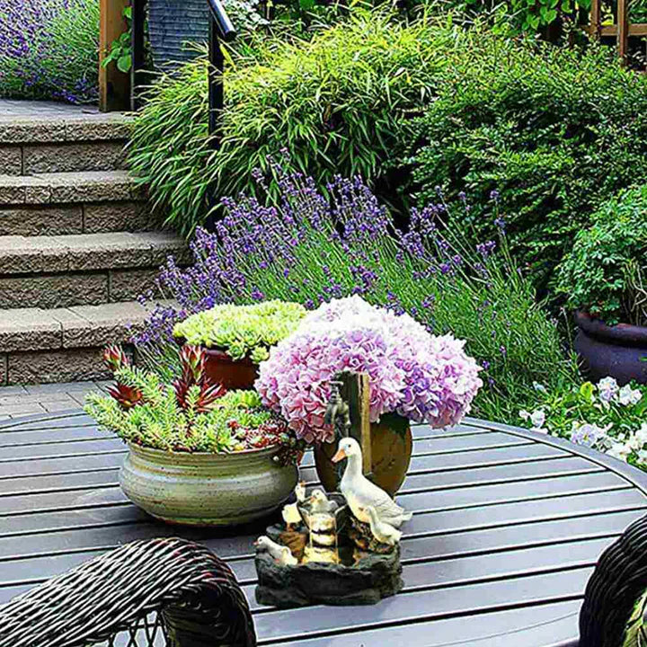 Entenfamilie-Wasserbrunnen als Gartendekoration