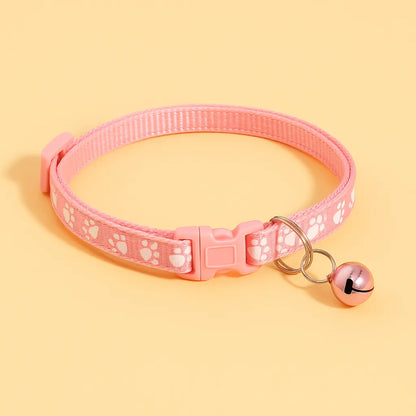 Verstellbares Katzenhalsband mit Glöckchen aus weichem Nylon – stylisch &amp; sicher für Stubentiger
