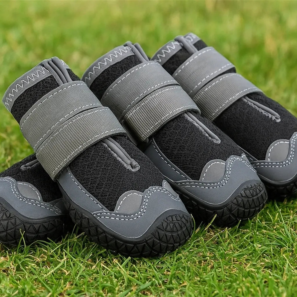 Hundeschuhe Wasserdicht &amp; Rutschfest – Pfotenschutz mit Reflektoren