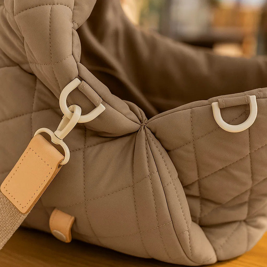 Hunde Autositz - Transporttasche 2in1 für sicheres Reisen