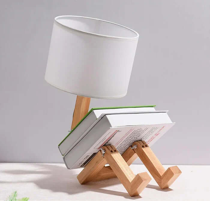 Hölzerne Tischlampe mit Bücherhalter - Flexibel &amp; Modern