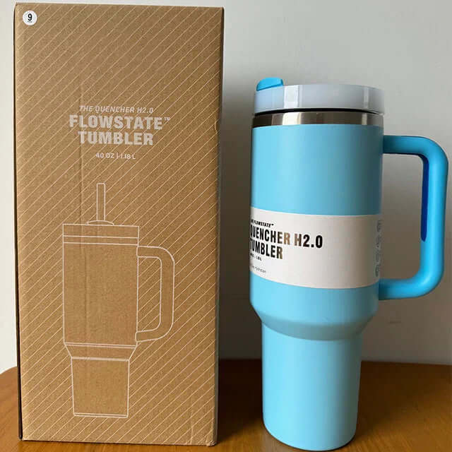 Isolierter Thermobecher 1,2L - Deckel &amp; Strohhalm