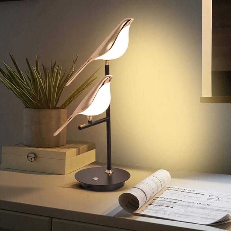 Moderne LED-Tischleuchte Vogel Design