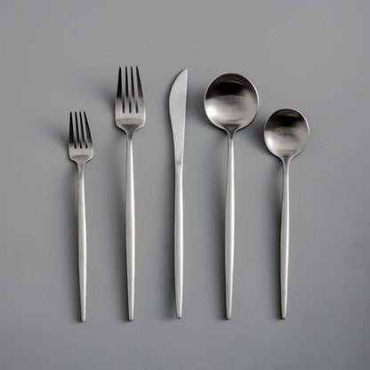 Minimalistisches Edelstahlbesteck Set