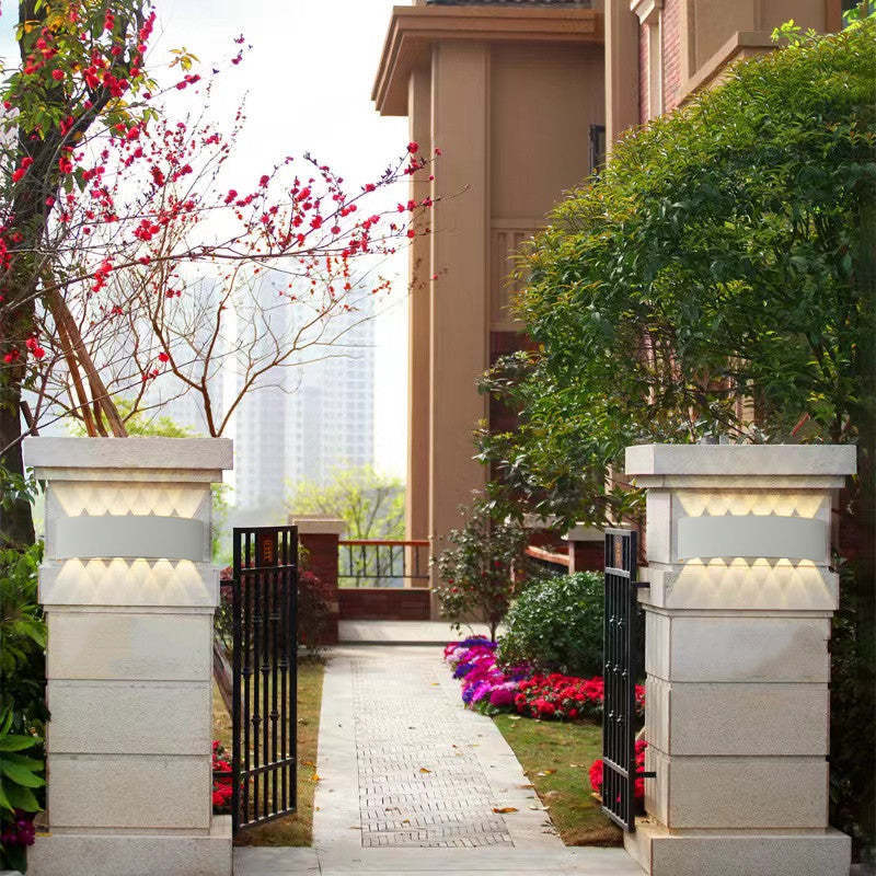 Moderne Wasserdichte LED-Außenwandleuchte aus Aluminium