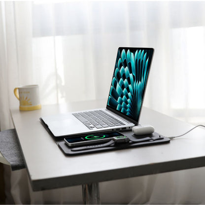 5-in-1 Laptop-Hülle aus veganem Leder mit kabellosem Ladegerät für iPhone, AirPods und Apple Watch – Mauspad &amp; Schnellladung