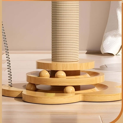Holzkatzenspielzeug mit Bällen